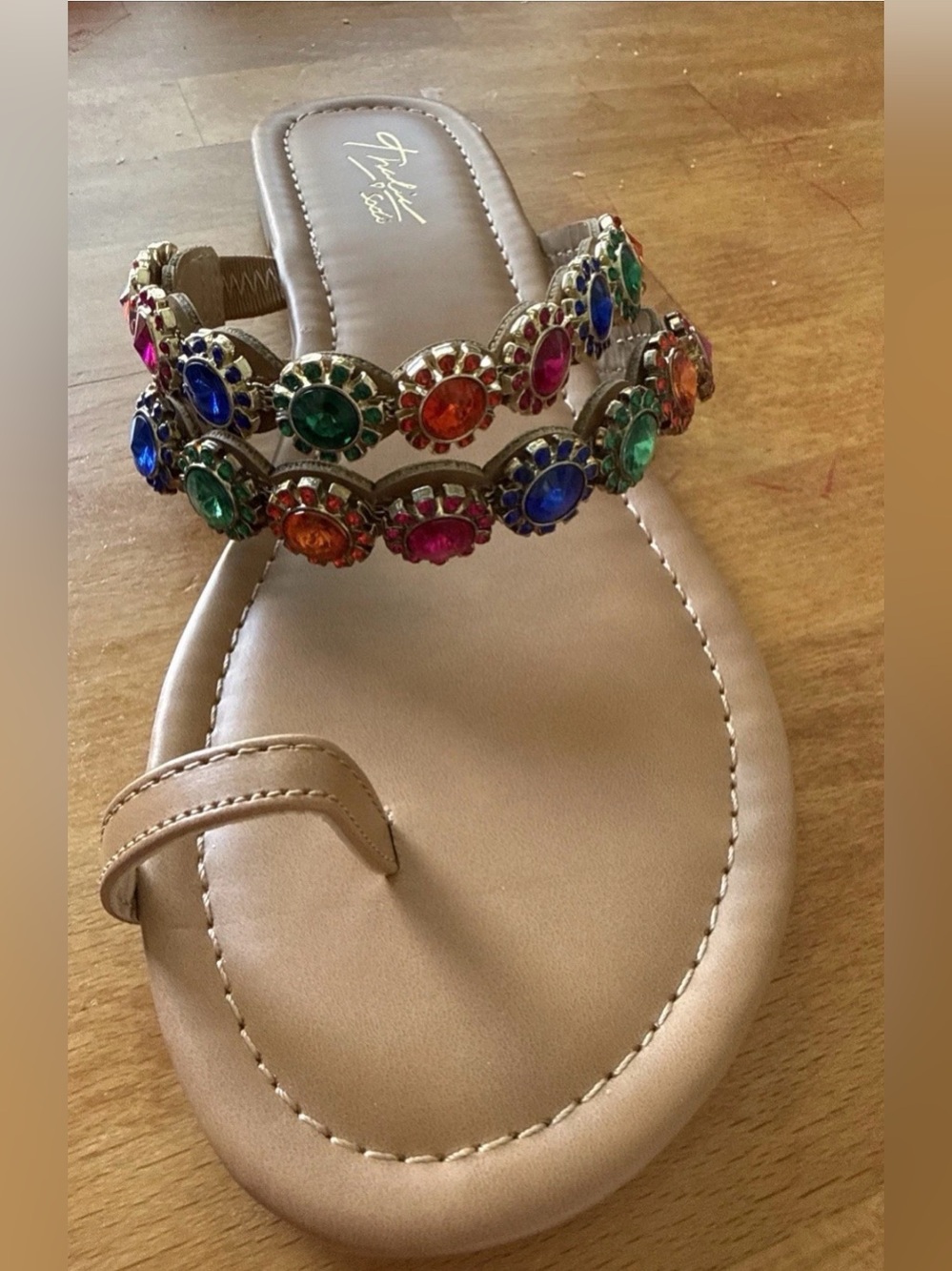 Thalia Sodi Joya Jeweled Thong Sandals Nude Multicolor Rhinestone Size 8.5 NIB